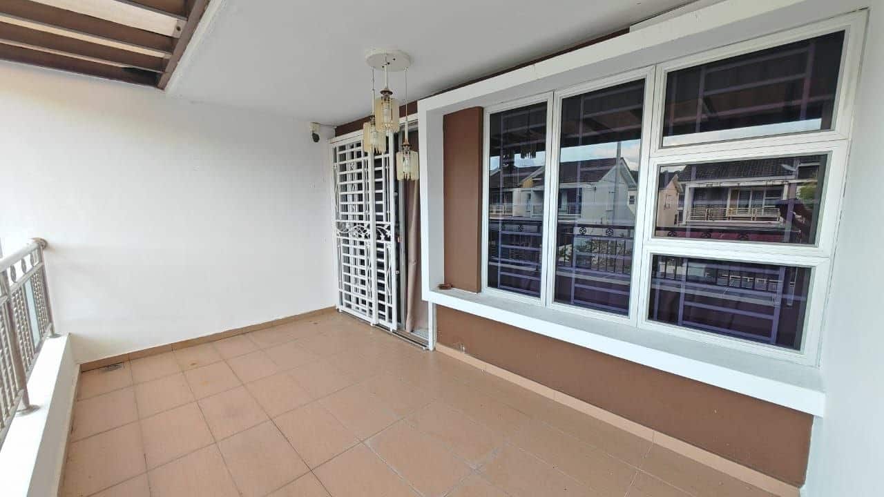Double Storey Terrace (End Lot) Nusa Bayu 2