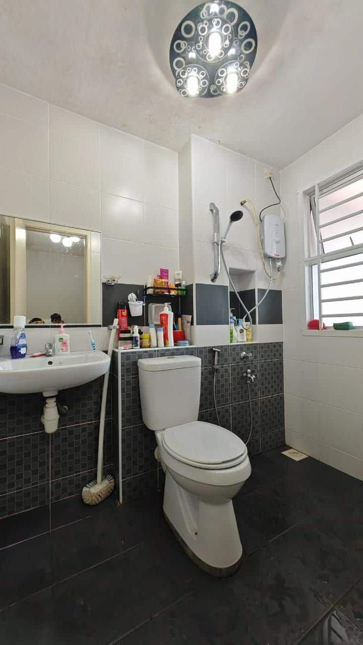 Double Storey Terrace (End Lot) Nusa Bayu 10
