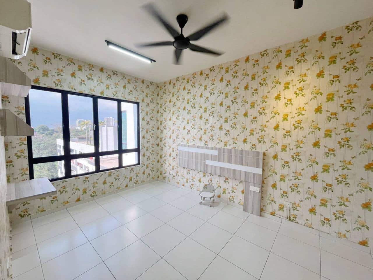 Service residence Bukit Indah 3