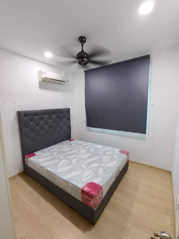 Condominium Larkin Heights 4