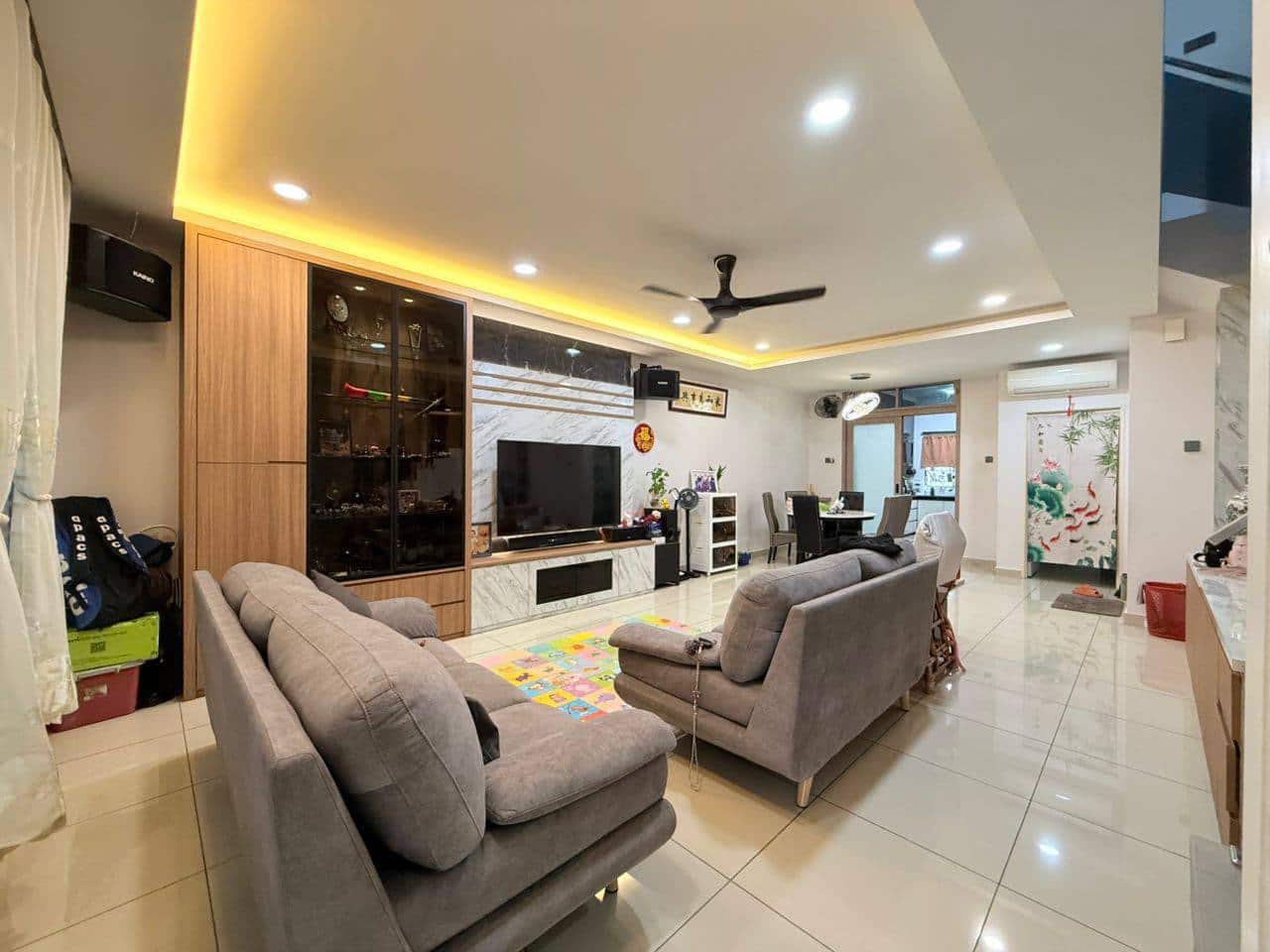 Two Link Unit Mutiara Utama 2