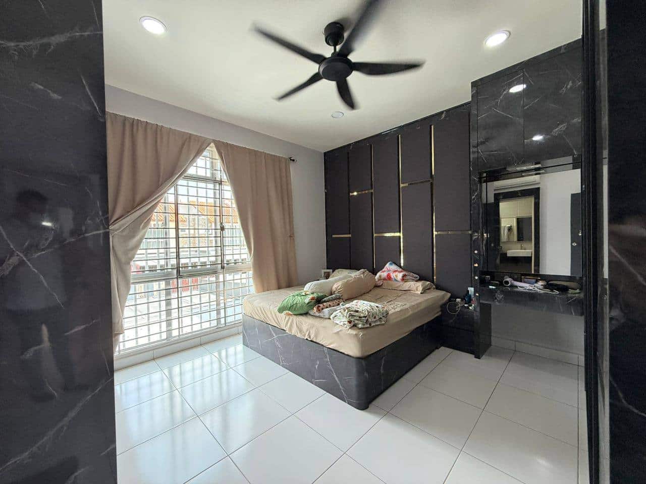 Two Link Unit Mutiara Utama 6