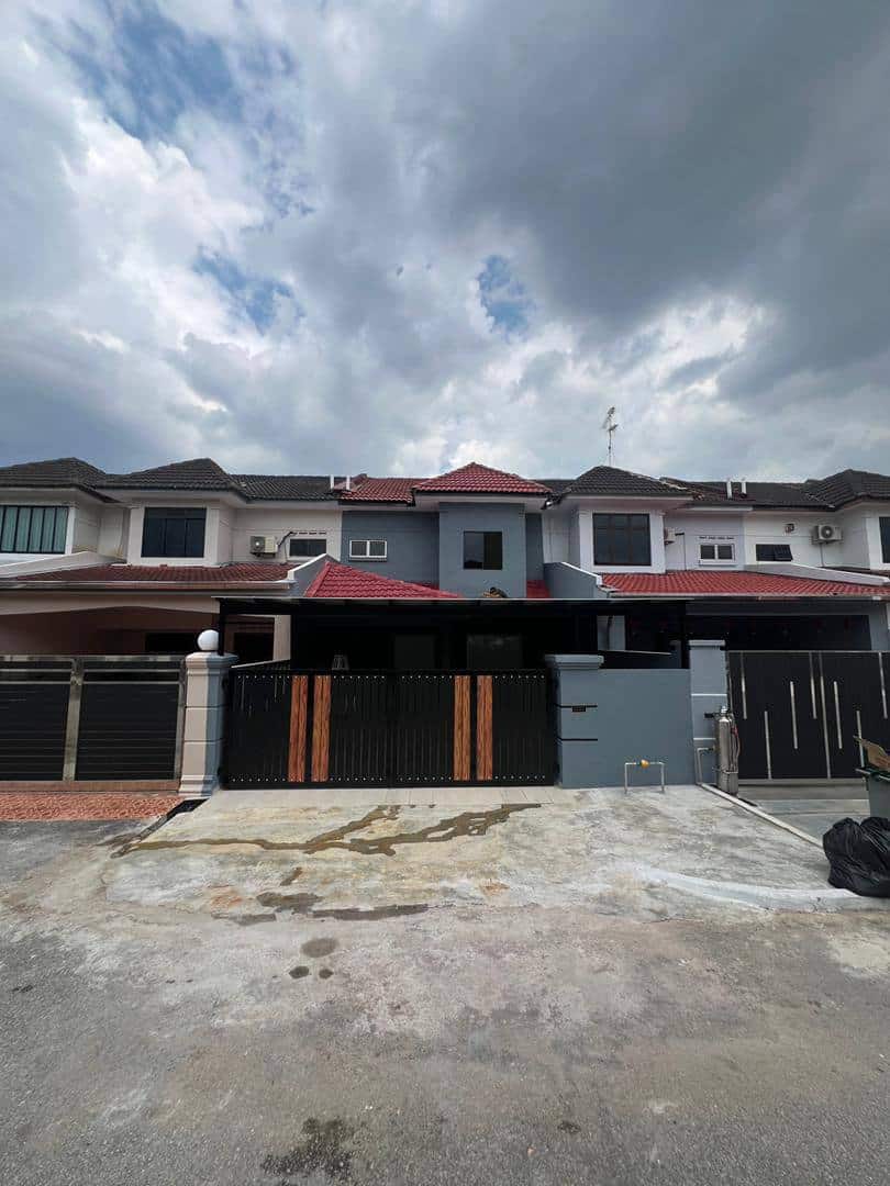 Double Storey Taman Selesa Jaya