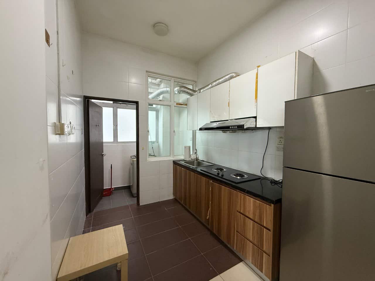Condominium Larkin 8