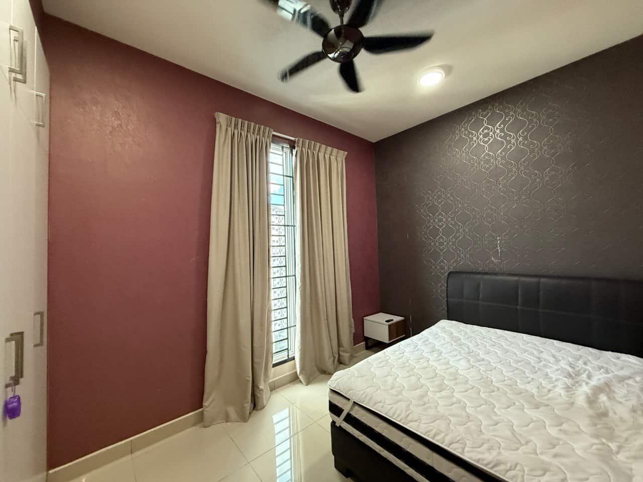 Condominium Larkin 4