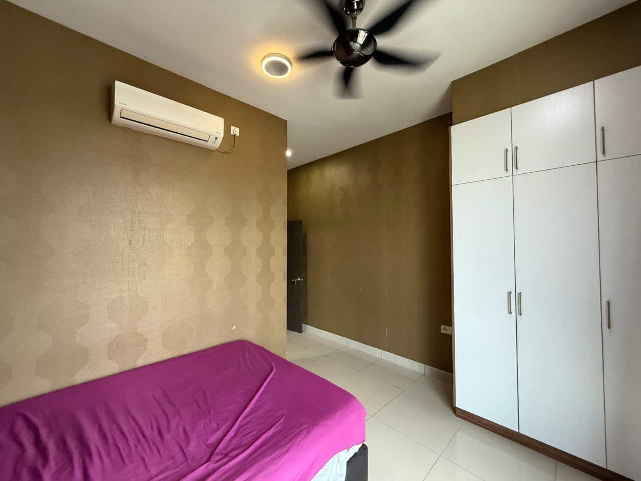 Condominium Larkin 6