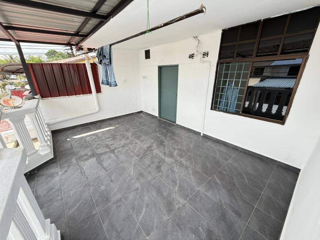 Double Storey Low Cost Taman Plentong 8