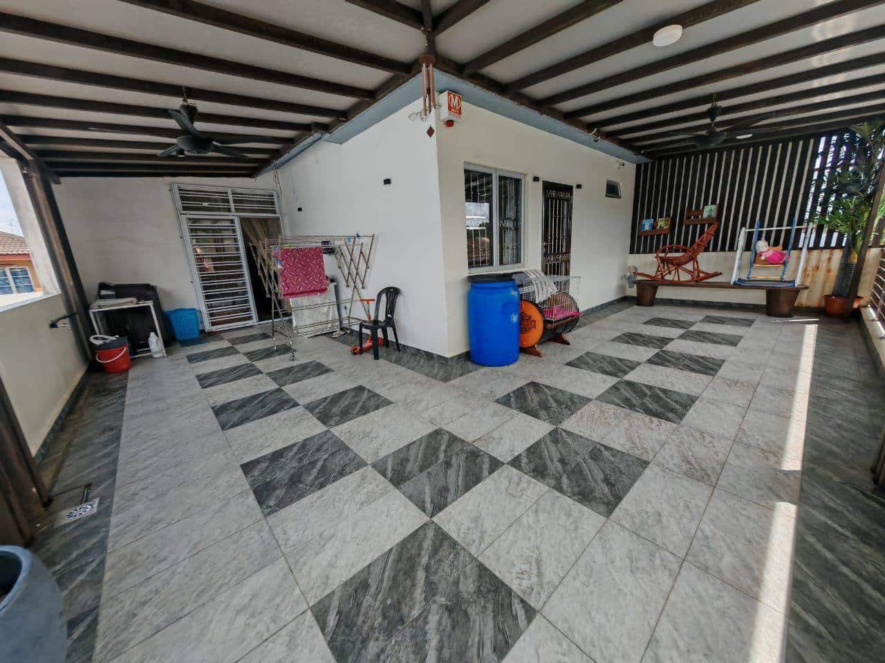 Double Storey End Lot Jalan Indah 6