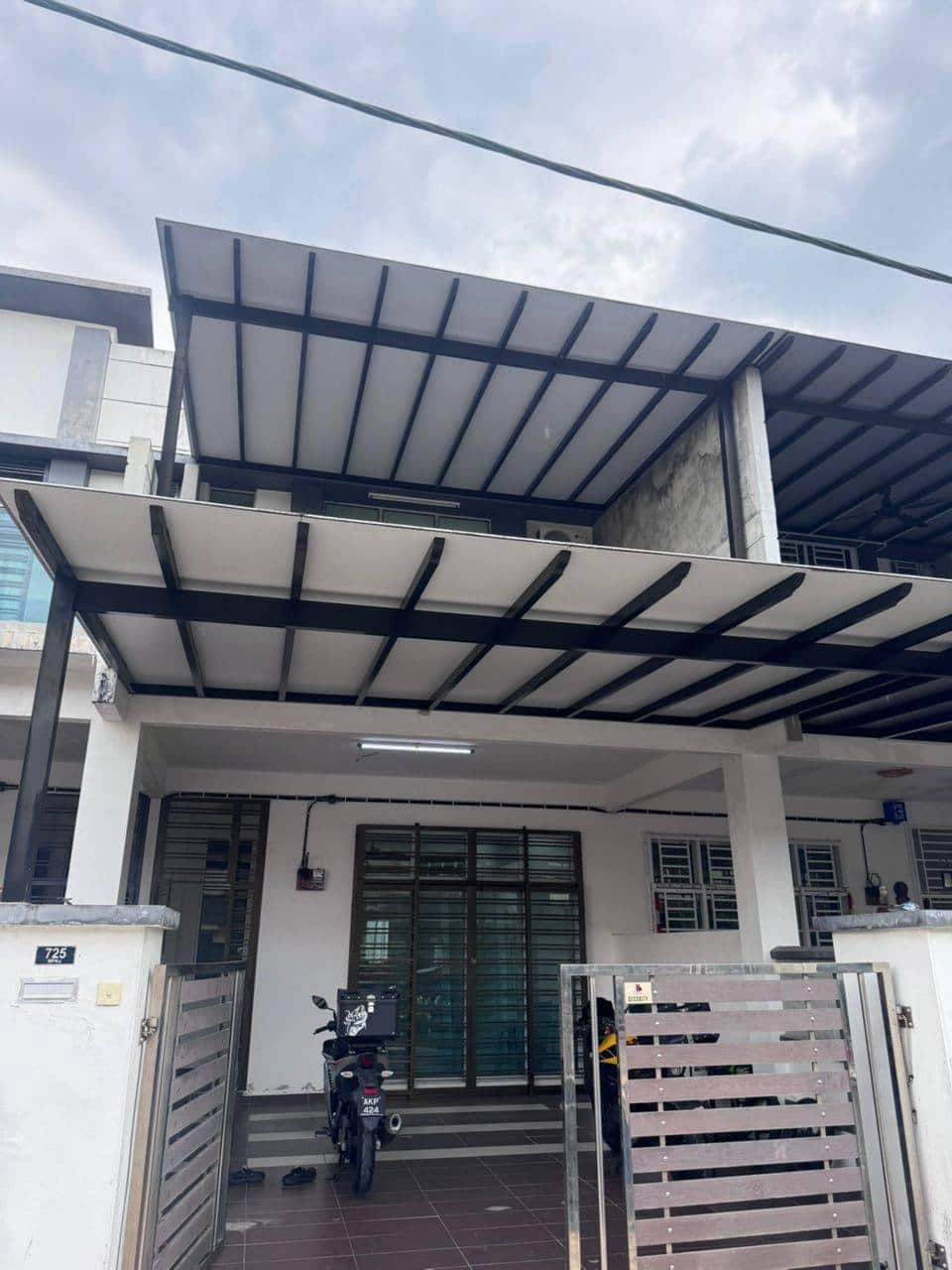 Double Storey Terrace Jalan Pulai Jaya