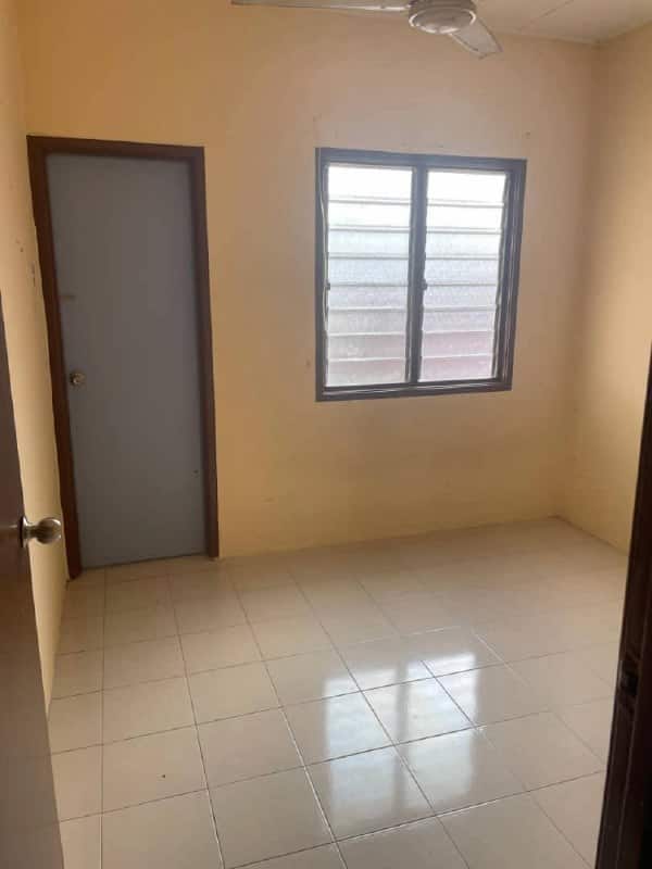 Double Storey House Taman Saujana Kota Tinggi 5
