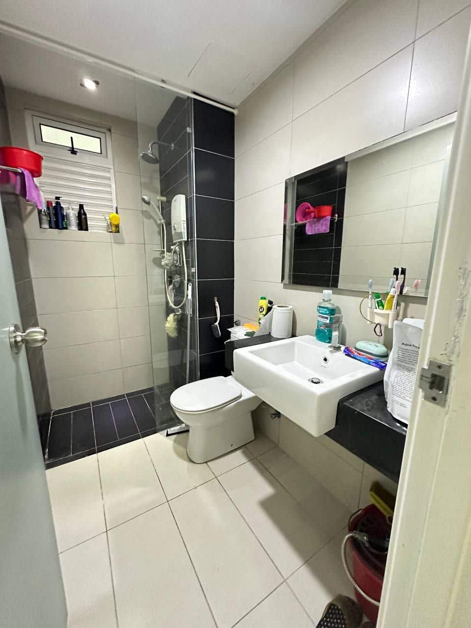 Condominium Danga Bay 7