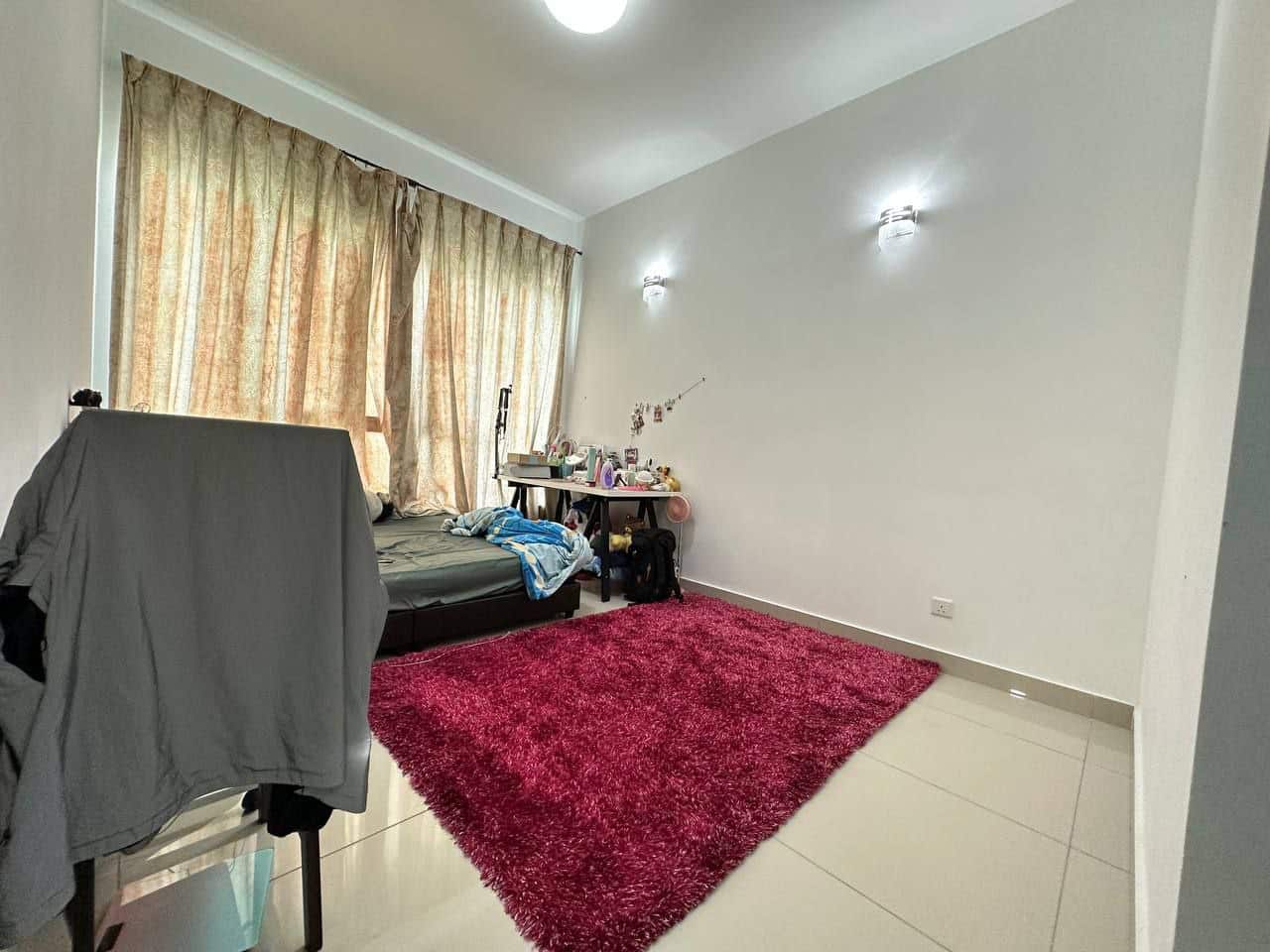 Condominium Danga Bay 4