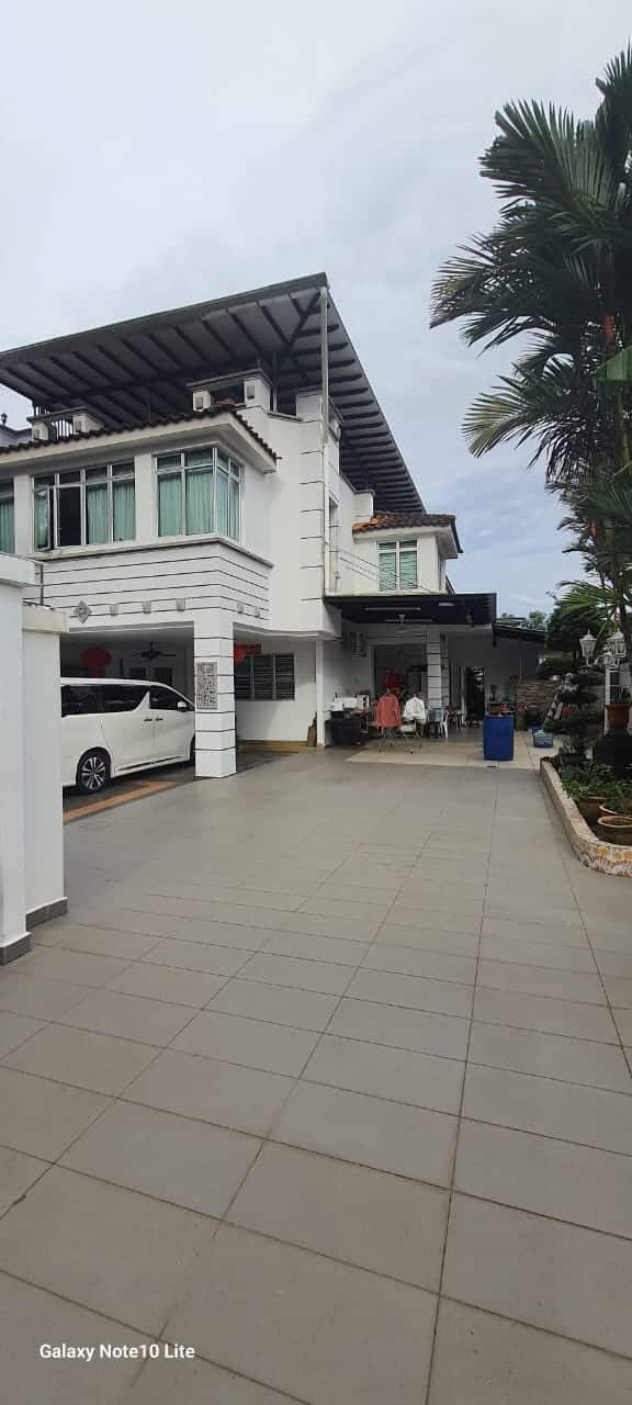 2.5 storey terrace house Taman Sutera Utama