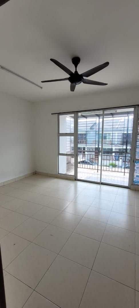 End Lot Double Storey Terrace Jalan Scientex Jaya 2