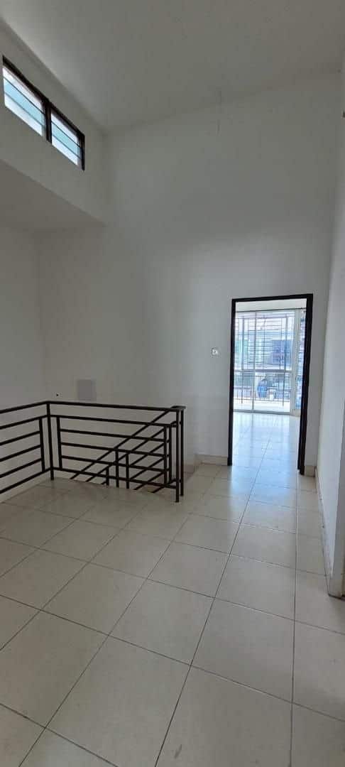 End Lot Double Storey Terrace Jalan Scientex Jaya 4