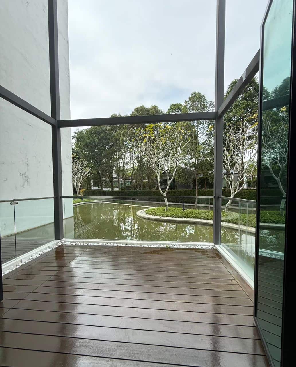 3 Storey Semi-D Leisure Farm 4