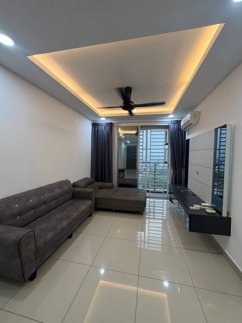 Condo Larkin Heights 2