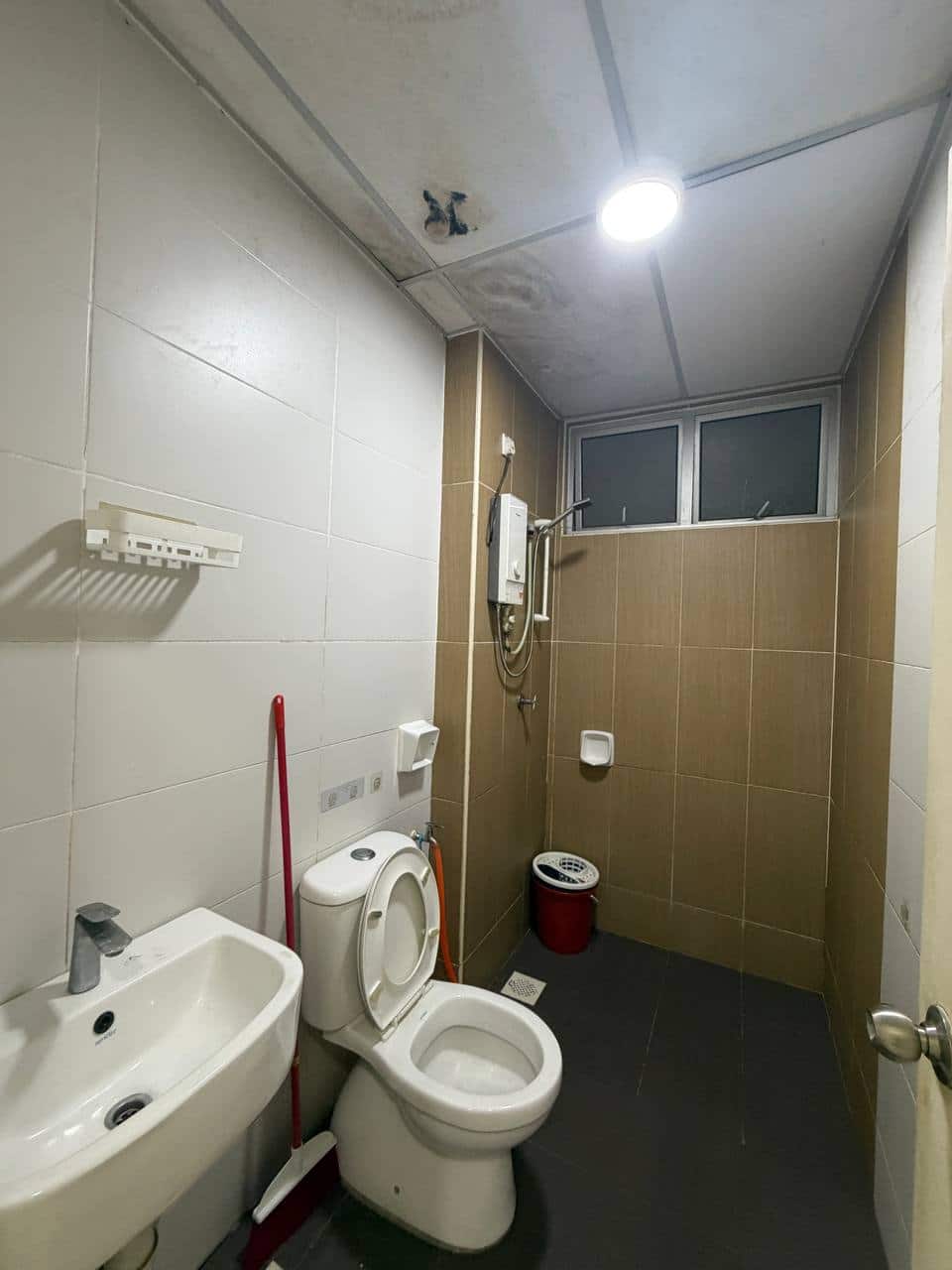 Condo Larkin Heights 10