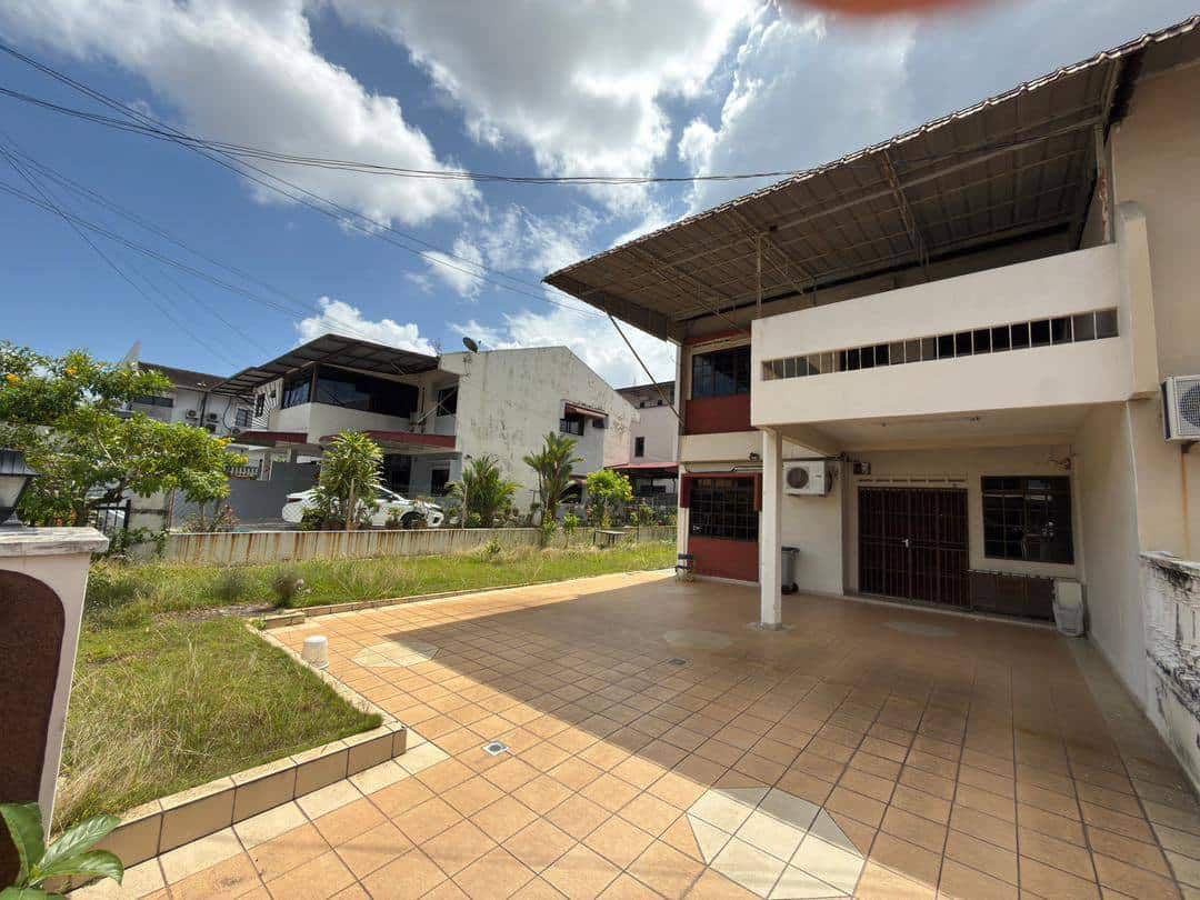 Double Storey Semi-D Taman Sentosa 4