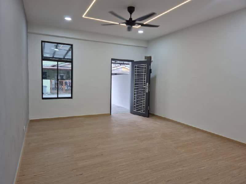 Single storey corner Jalan Terkukur 2