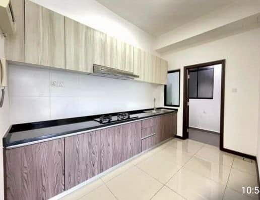 Condominium Molek Regency 4