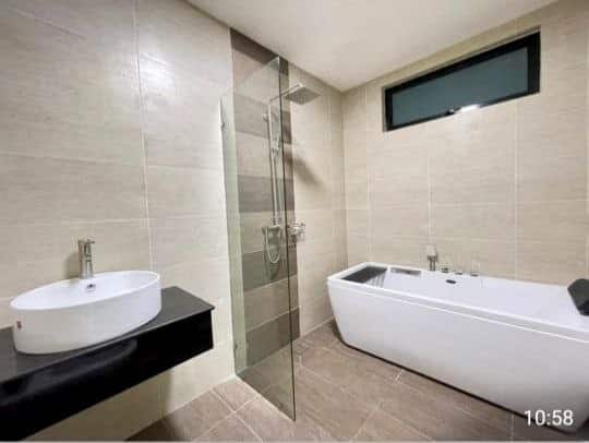 Condominium Molek Regency 5