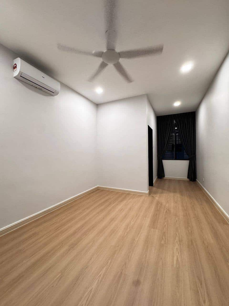 Double storey superlink Taman Redang 7