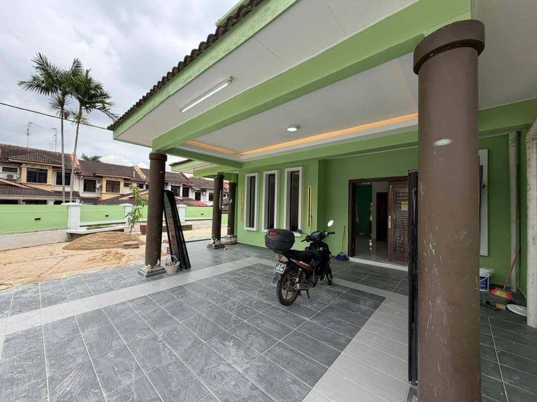 Double Storey Terrace Corner-lot SRI ALAM