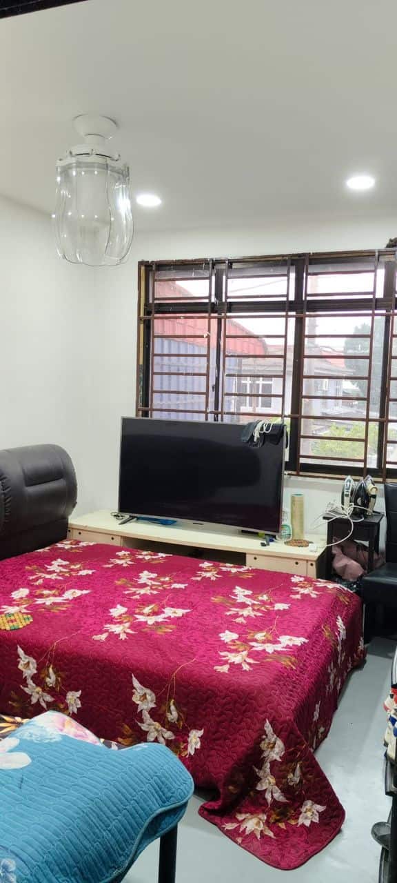 Double storey low cost Jalan Seroja, Taman Johor Jaya 3