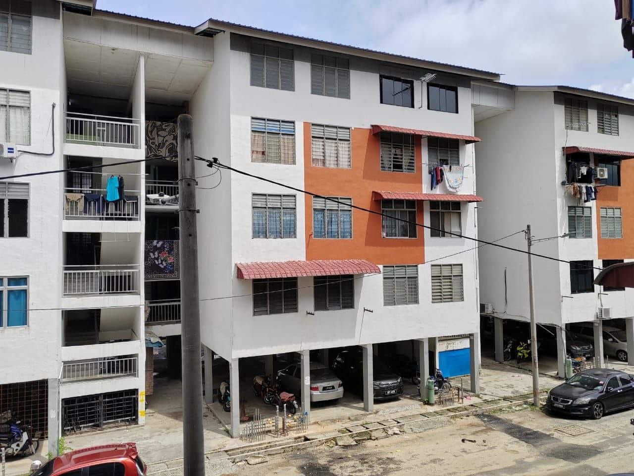 Corner Unit Cengal Flat Taman Sri Putri 3
