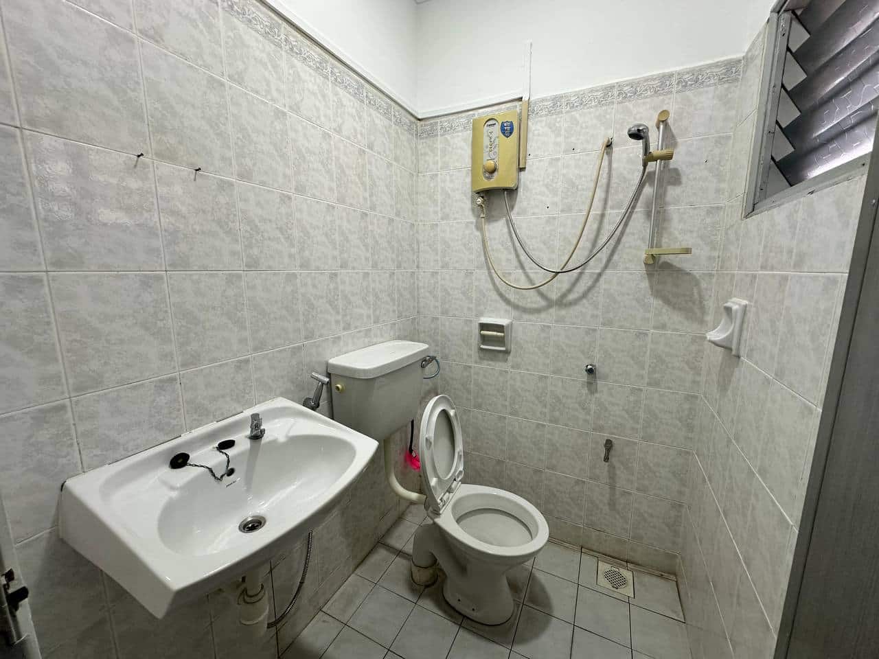 Double Storey Bukit Indah 9