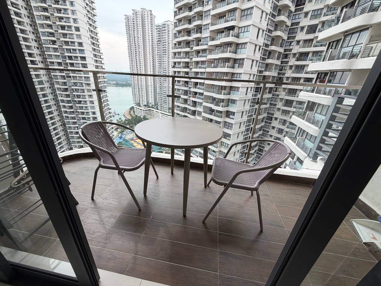 Condo Bay Point Country Garden Danga Bay 4