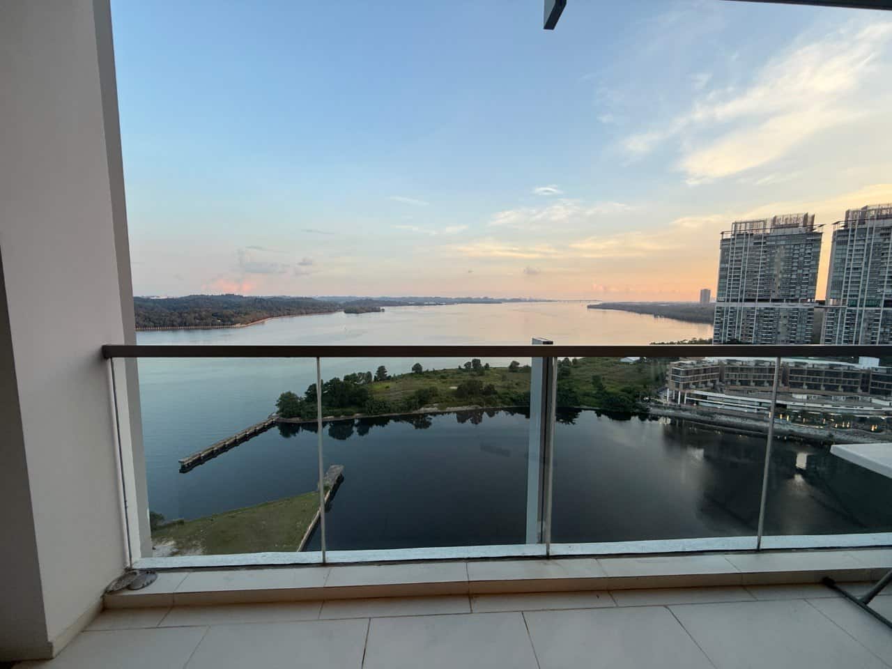 Condo Puteri Harbour 4