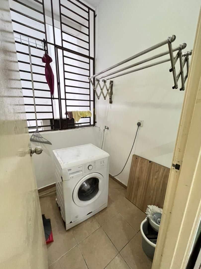 Condo Bukit Indah 8