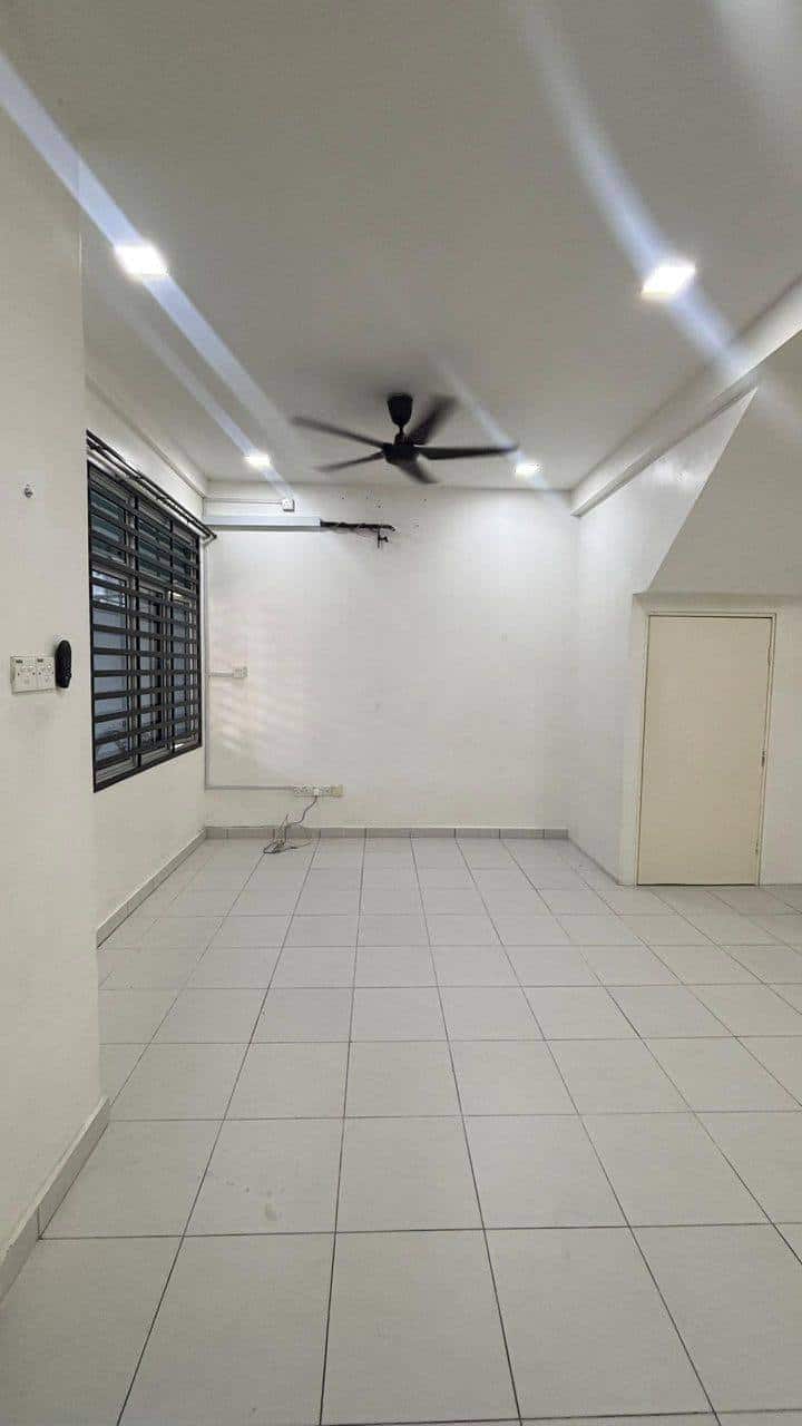 2.5 Storey Terrace Taman Pulai Mutiara 4