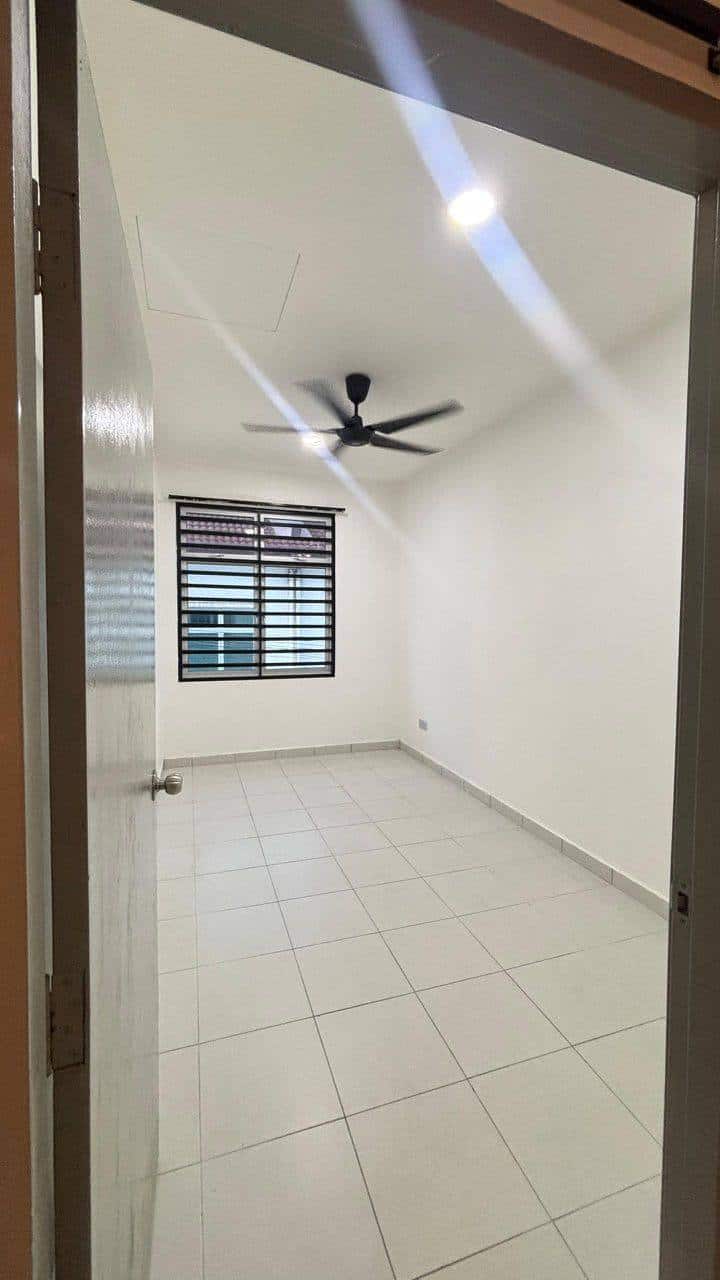 2.5 Storey Terrace Taman Pulai Mutiara 7