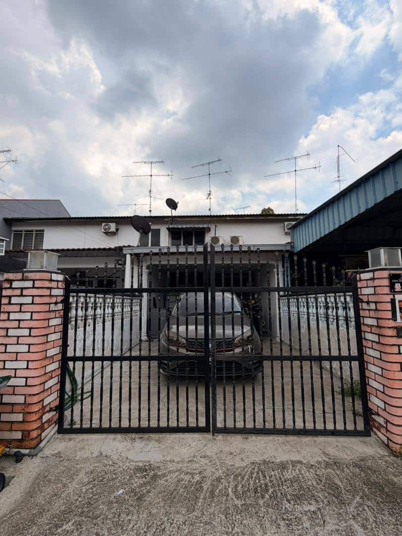 Double Storey Terrace Low Cost Taman Sri Muhibbah