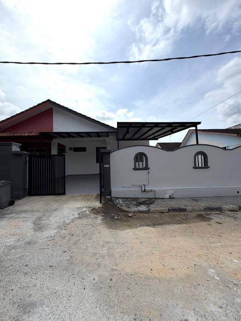 Single Storey Semi D Megah Ria 4