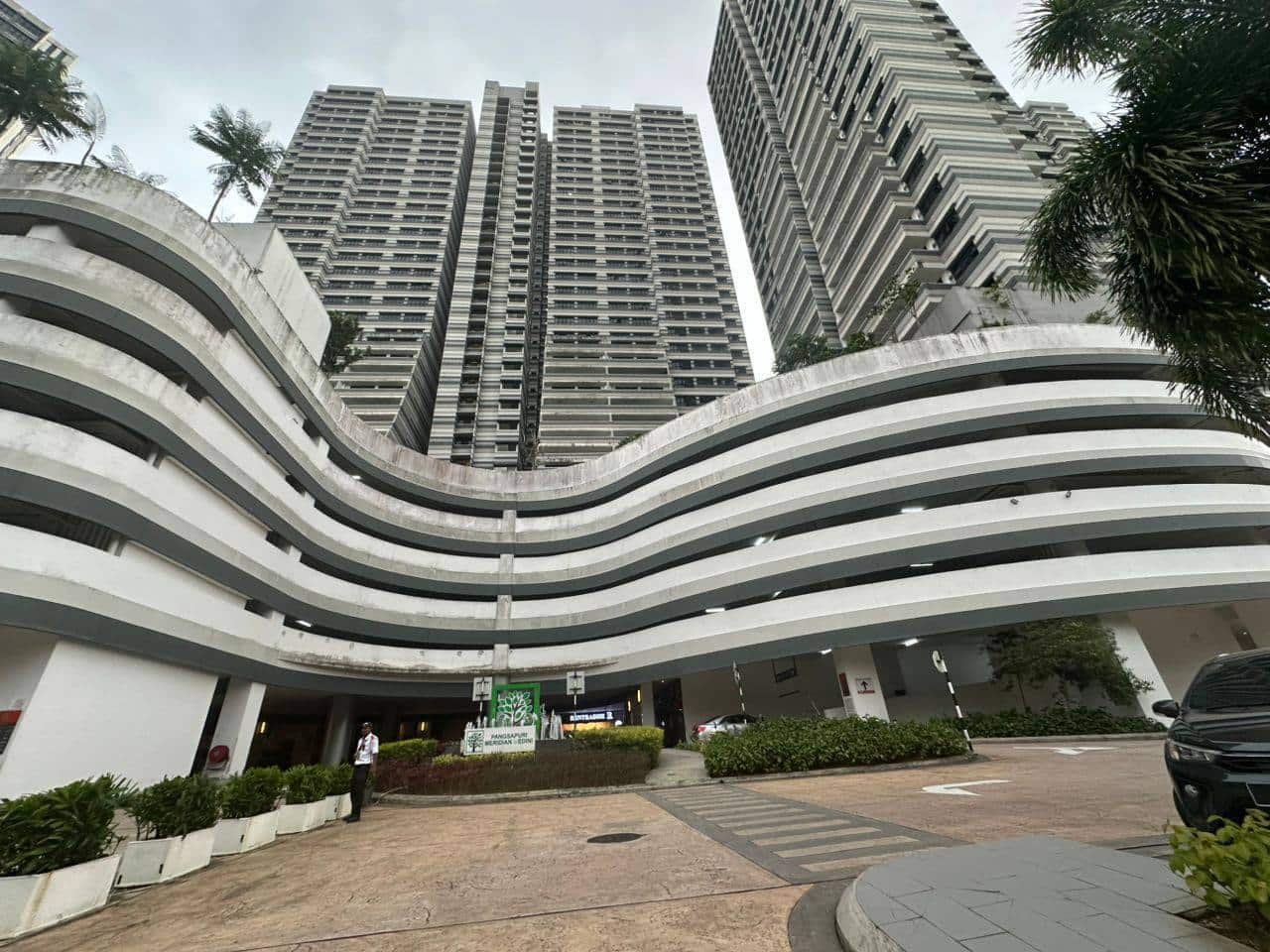 Condo Meridin@Medini 12