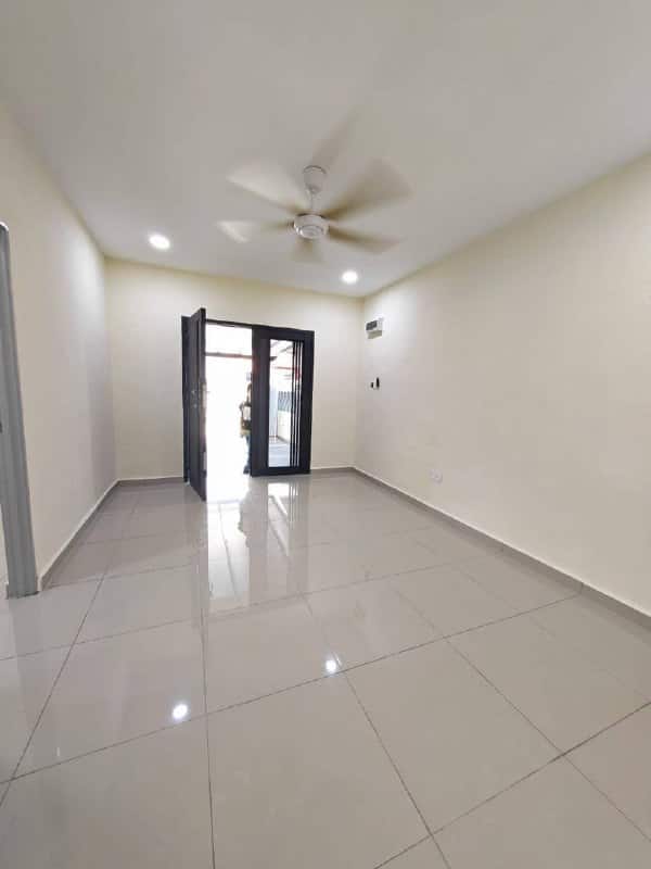 House Jalan Bukit Kempas 3