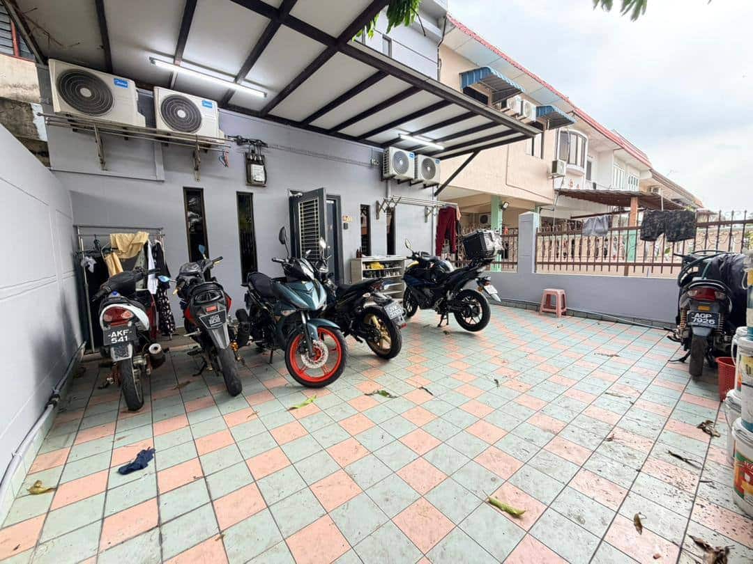 Double Storey Terrace House Taman Sentosa 2