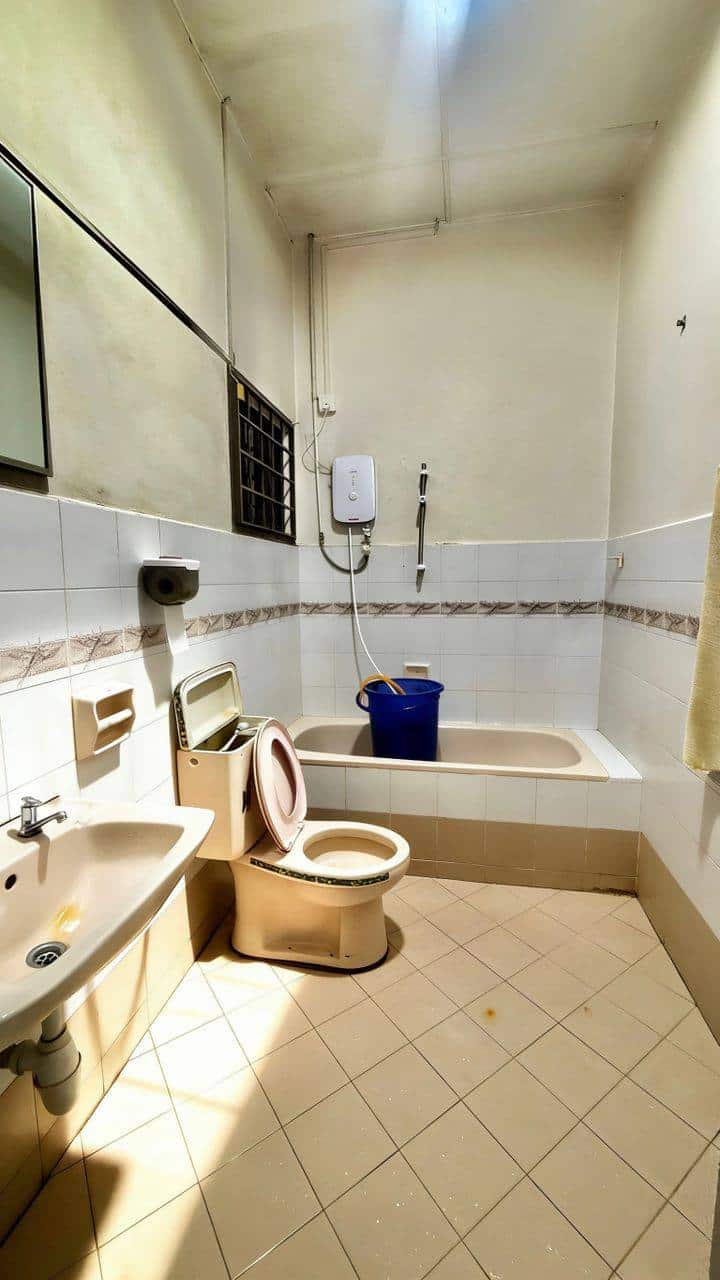 Double Storey Terrace Taman Desa Cemerlang 9