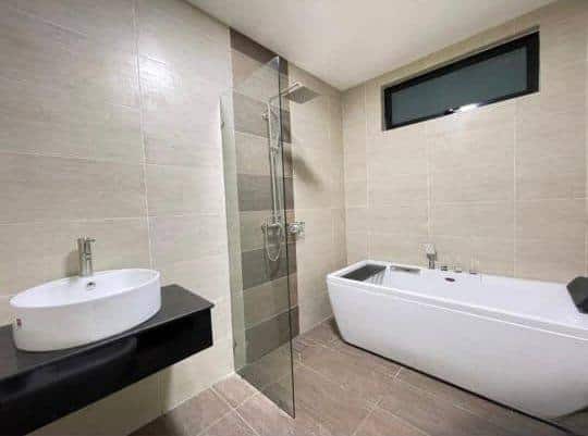 Service Apartment Molek Regency 5