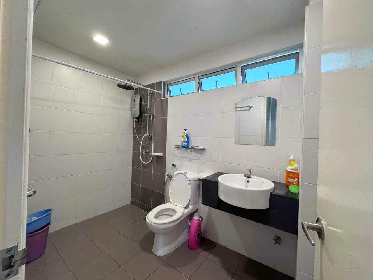 Apartment Nusa Idaman 9