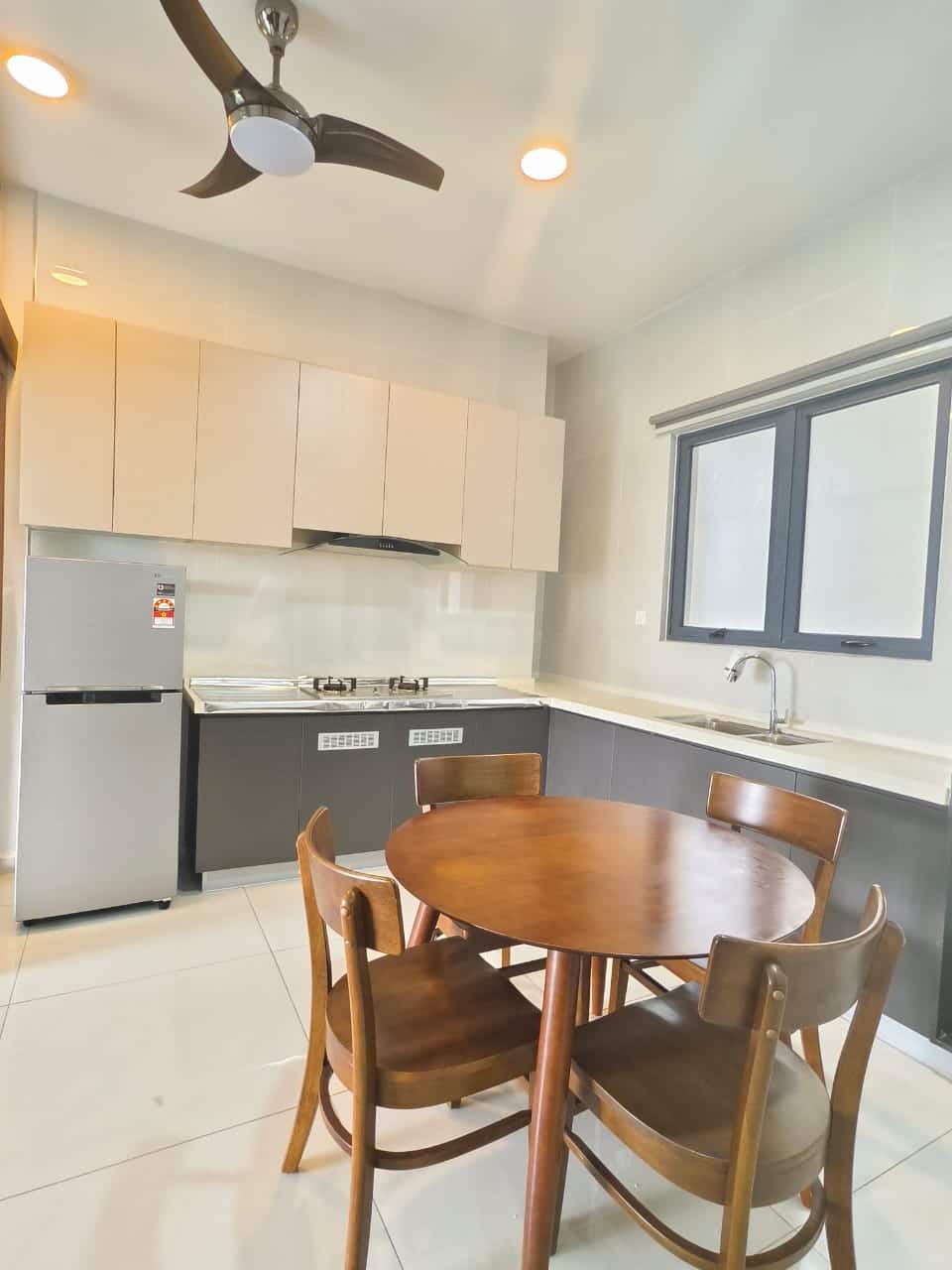 Condominium Bay Point 7