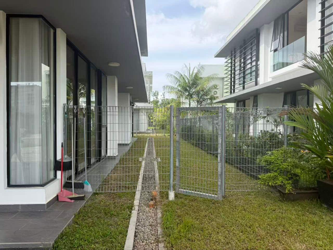 2 Storey Semi - D East Ledang 7