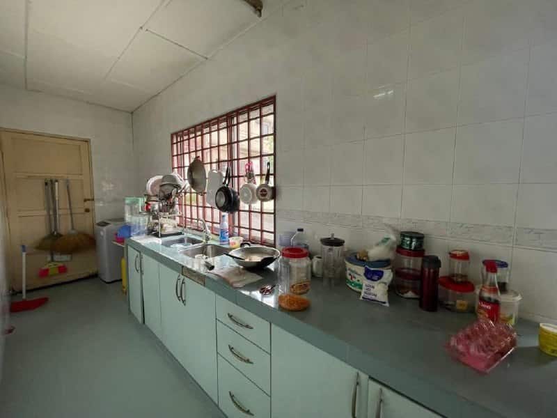 End Lot Double Storey Terrace Taman Seri Orkid 3