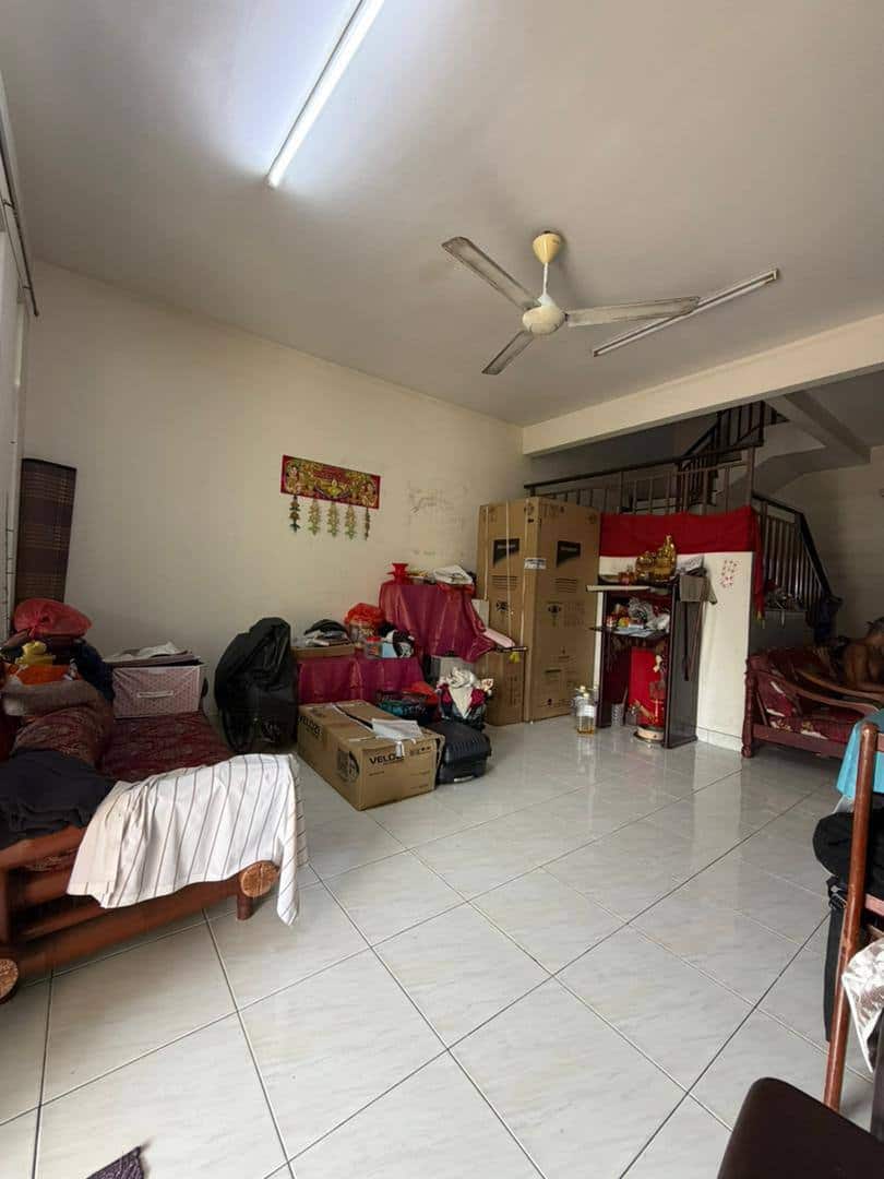 2 Storey House Mutiara Rini 5