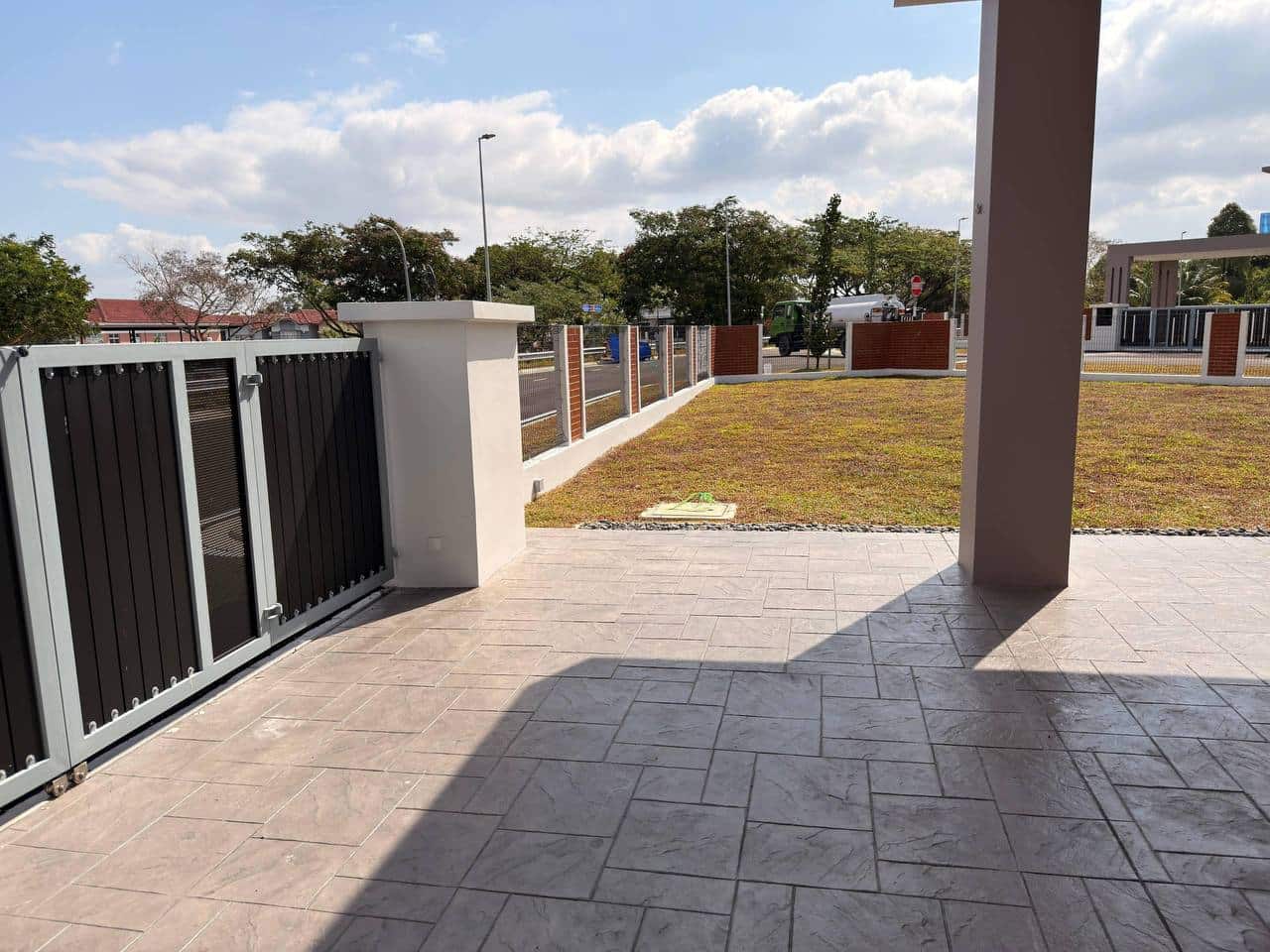 Double Storey SEMI D Corner Bandar UDA Utama 7