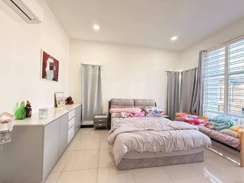 Double storey Cluster Setia Tropika 7